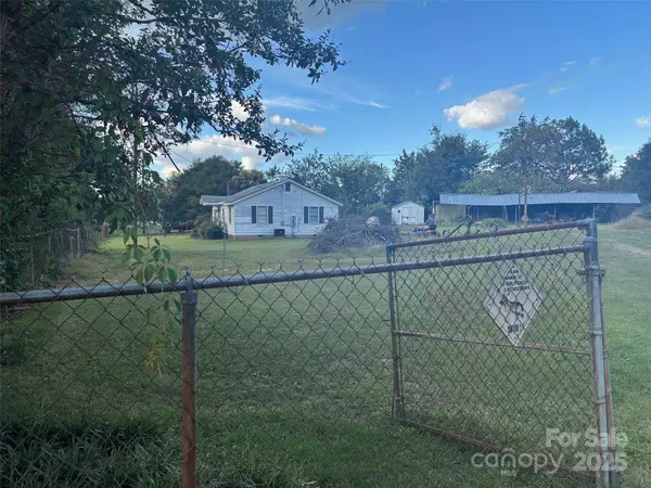 3036 Lee RD, Gastonia, NC 28056