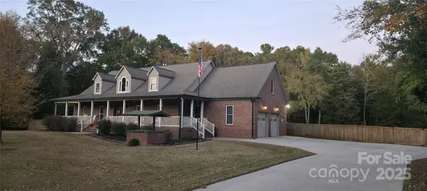 2070 Bostian RD, China Grove, NC 28023