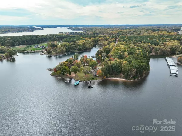 9115 Clement CIR, Terrell, NC 28682