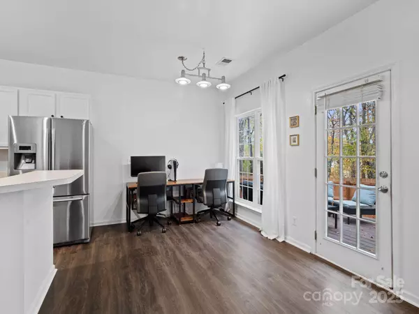 216 Devon Forest DR, Mooresville, NC 28115