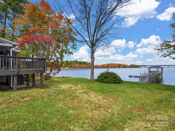 9115 Clement CIR, Terrell, NC 28682