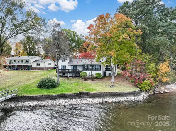 9115 Clement CIR, Terrell, NC 28682