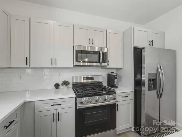 111 N Main ST, Huntersville, NC 28078