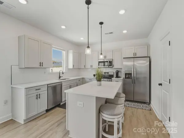 111 N Main ST, Huntersville, NC 28078