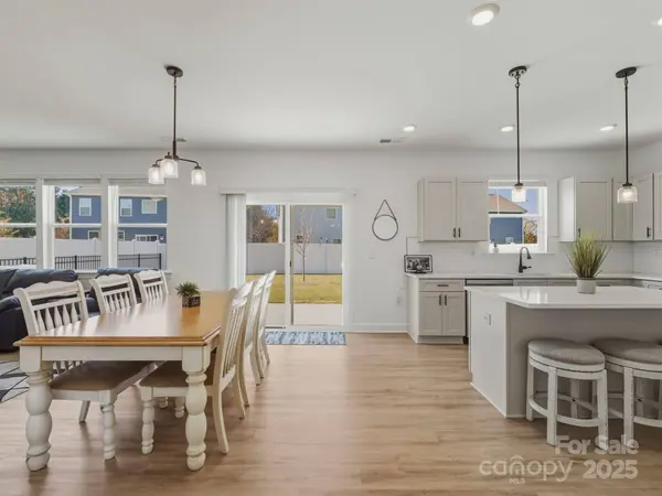 111 N Main ST, Huntersville, NC 28078