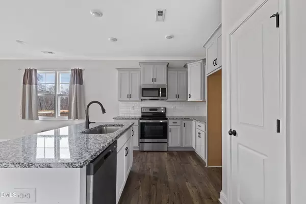 337 Maidenhair Place, Clayton, NC 27520