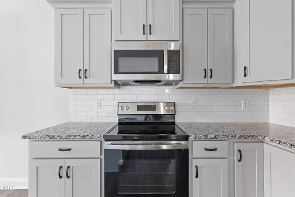 337 Maidenhair Place, Clayton, NC 27520