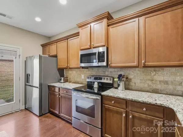 4648 Craigmoss LN, Charlotte, NC 28278