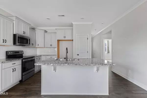 337 Maidenhair Place, Clayton, NC 27520