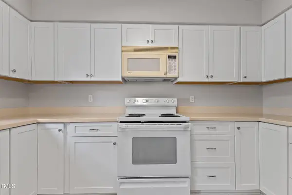 4350 Hunters Club Drive, Raleigh, NC 27606