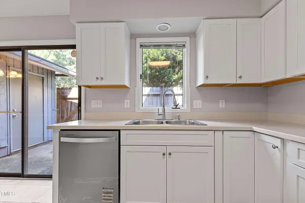 4350 Hunters Club Drive, Raleigh, NC 27606