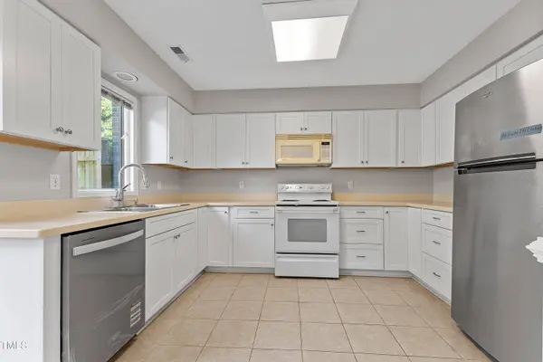 4350 Hunters Club Drive, Raleigh, NC 27606