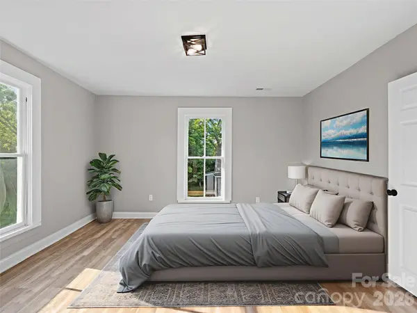 613 S Mulberry ST, Statesville, NC 28677