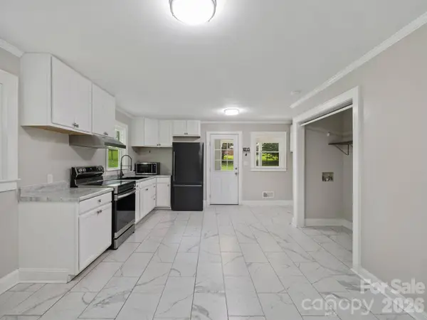 1806 Kingsley DR, Albemarle, NC 28001