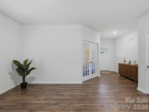 10971 Claystone DR, Davidson, NC 28036