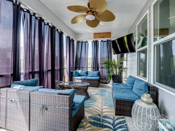 15213 Shallow Ridge RD, Charlotte, NC 28278