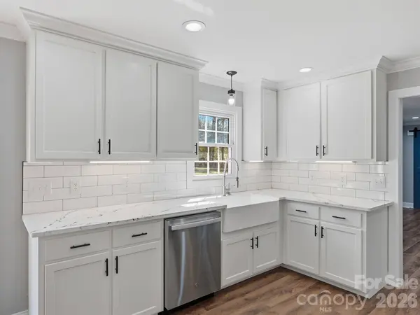 330 Skyview DR, Catawba, SC 29704