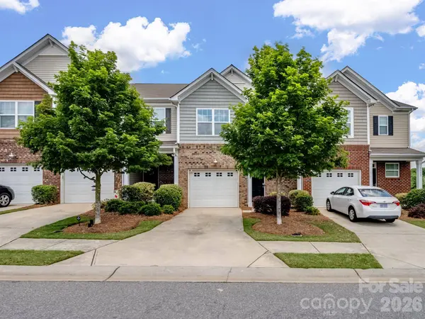 3306 Yarmouth LN, Gastonia, NC 28056