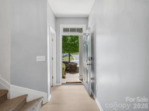 3306 Yarmouth LN, Gastonia, NC 28056