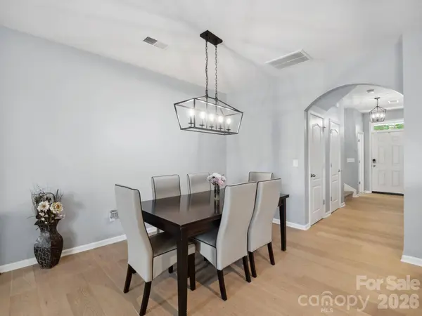 3306 Yarmouth LN, Gastonia, NC 28056