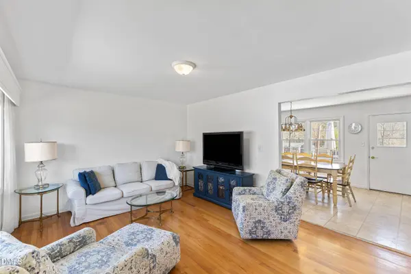 118 E Merlin Drive, Knightdale, NC 27545