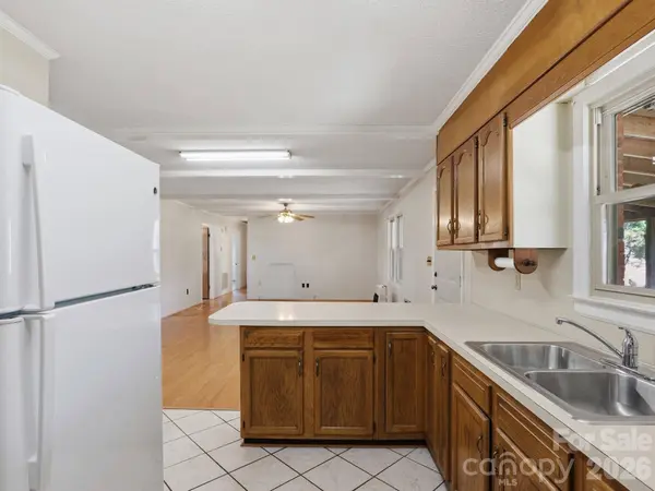 400 Pitts School RD NW, Concord, NC 28027