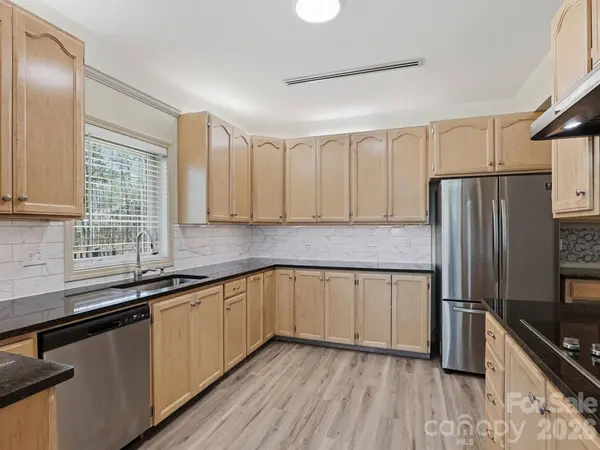 8128 Cane Pointe LN, Waxhaw, NC 28173