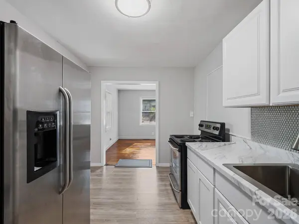 1609 Taylor AVE, Charlotte, NC 28216