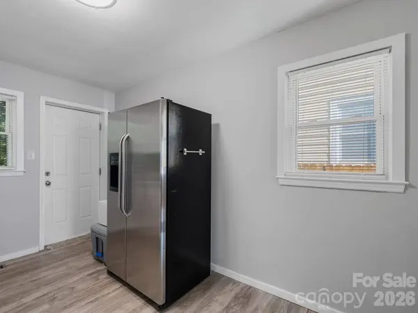 1609 Taylor AVE, Charlotte, NC 28216