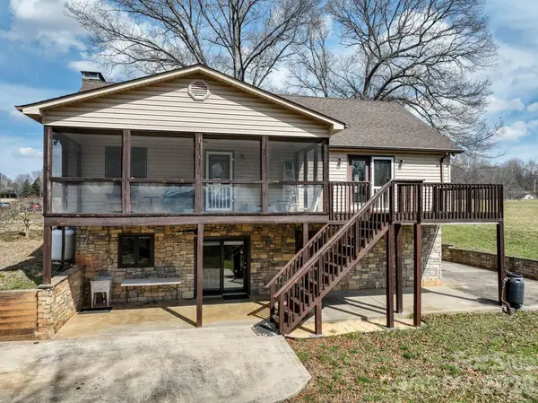 544 Hicks Creek RD, Troutman, NC 28166