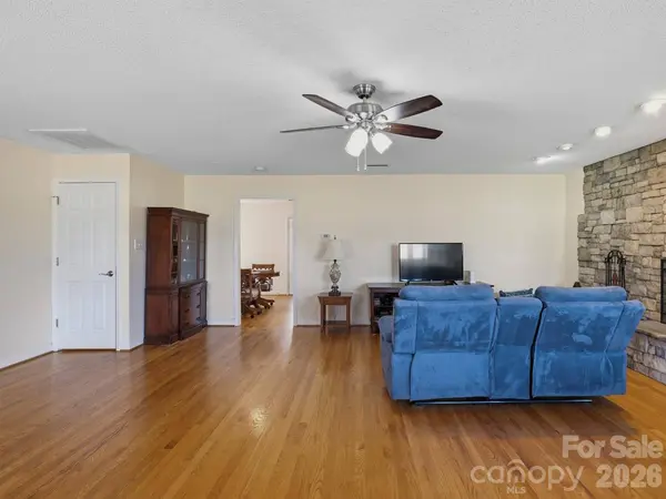 544 Hicks Creek RD, Troutman, NC 28166