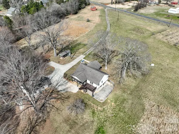 544 Hicks Creek RD, Troutman, NC 28166