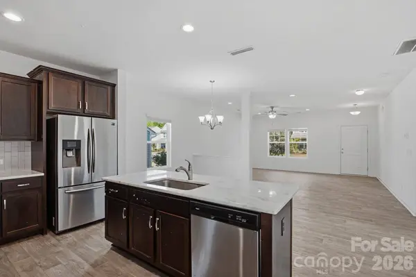 4225 Stockbrook DR, Charlotte, NC 28215