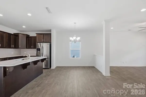 4225 Stockbrook DR, Charlotte, NC 28215