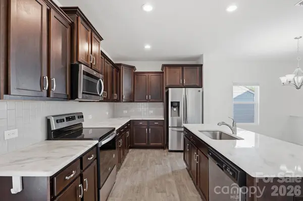 4225 Stockbrook DR, Charlotte, NC 28215