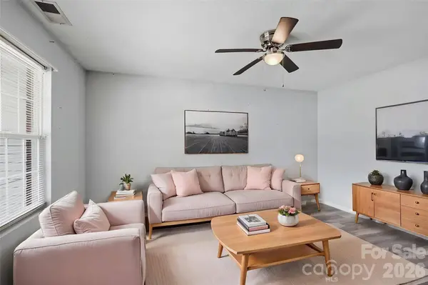 102 Brandywine DR NE #U2, Conover, NC 28613