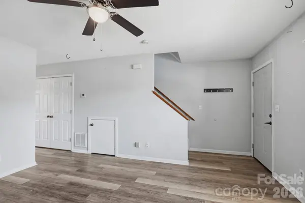 102 Brandywine DR NE #U2, Conover, NC 28613