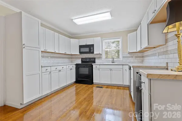 605 E Boston AVE, Bessemer City, NC 28016