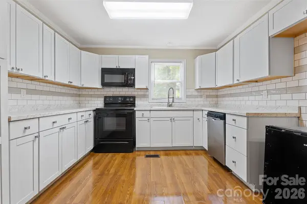 605 E Boston AVE, Bessemer City, NC 28016