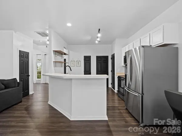 216 Devon Forest DR, Mooresville, NC 28115