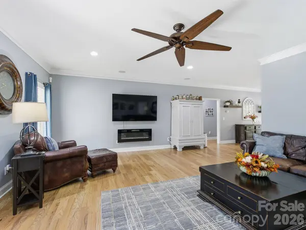 2070 Bostian RD, China Grove, NC 28023