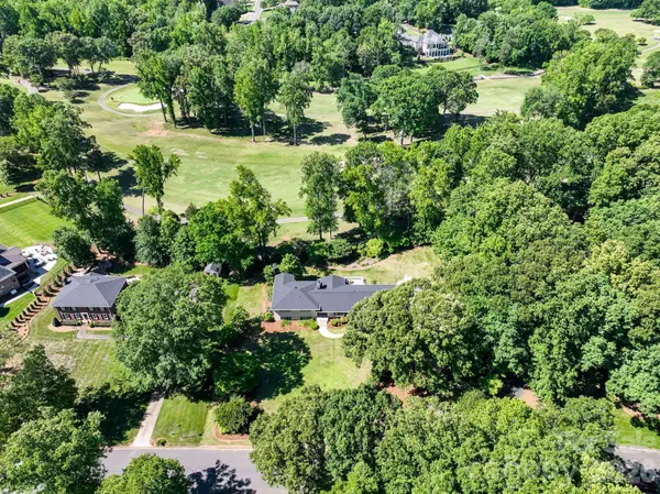 3713 Saint Regis DR, Gastonia, NC 28056