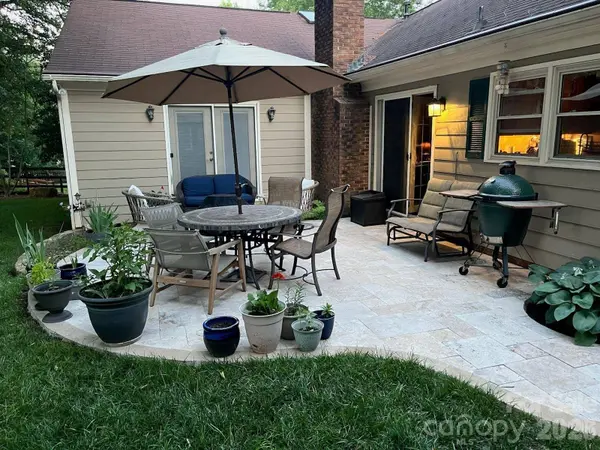 11831 Parks Farm LN, Charlotte, NC 28277