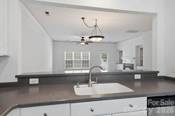 814 Cattaloochee LN, Huntersville, NC 28078