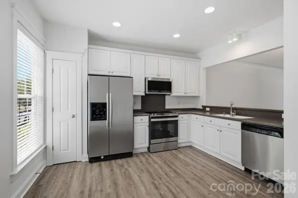 814 Cattaloochee LN, Huntersville, NC 28078