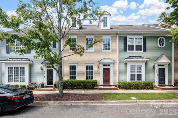 814 Cattaloochee LN, Huntersville, NC 28078