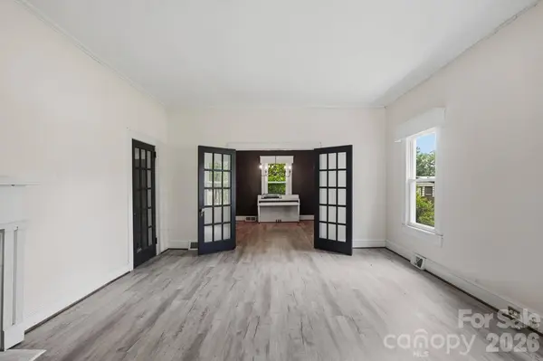 315 W Blakeney ST, Pageland, SC 29728