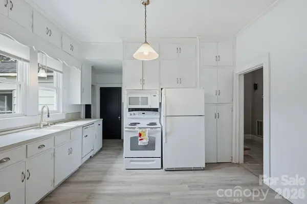315 W Blakeney ST, Pageland, SC 29728