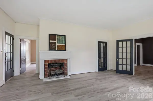 315 W Blakeney ST, Pageland, SC 29728