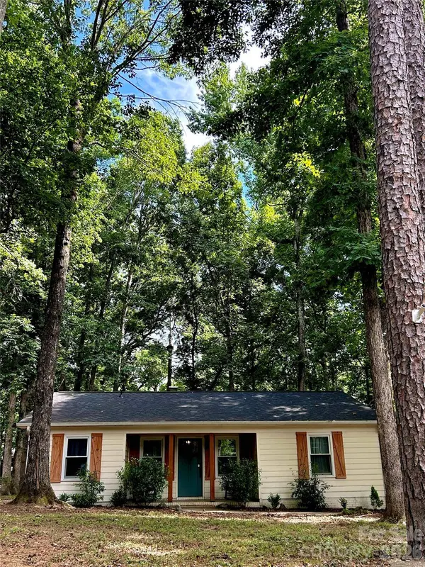 317 Jackson PL, Matthews, NC 28104